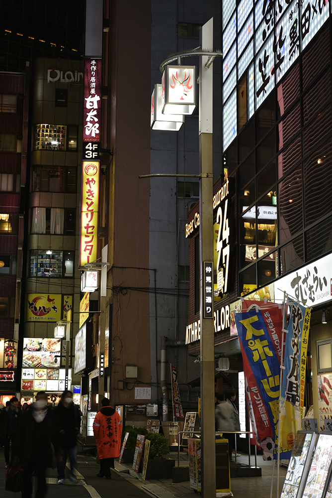 転落死ビルの怪。さよなら、歌舞伎町 - 歌舞伎町観察ツアー