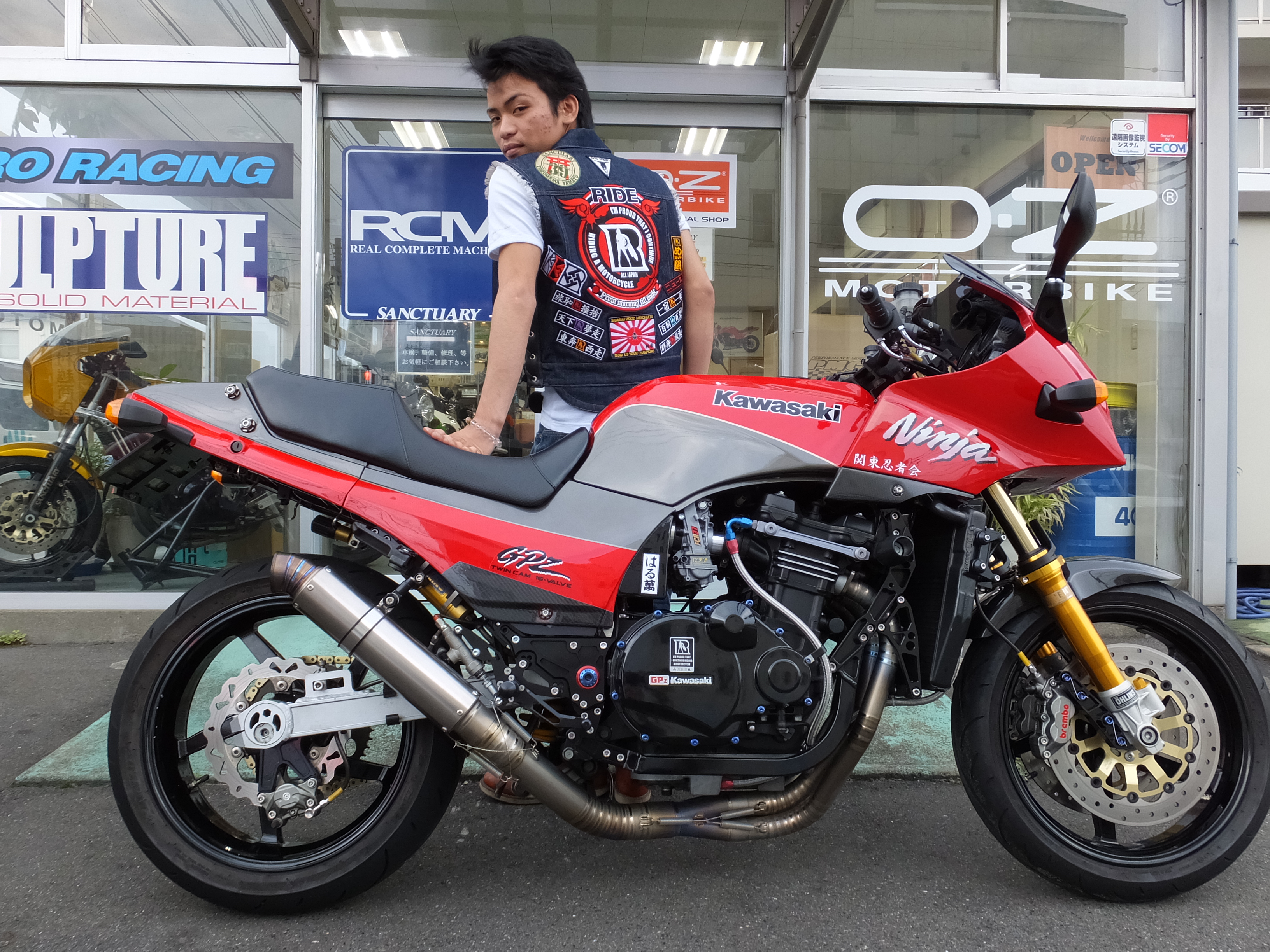 ACサンクチュアリー GPZ900R（カワサキ GPZ900R）ベース車両のコンディションを見極めてコンプリート化【Heritage&Legends】 