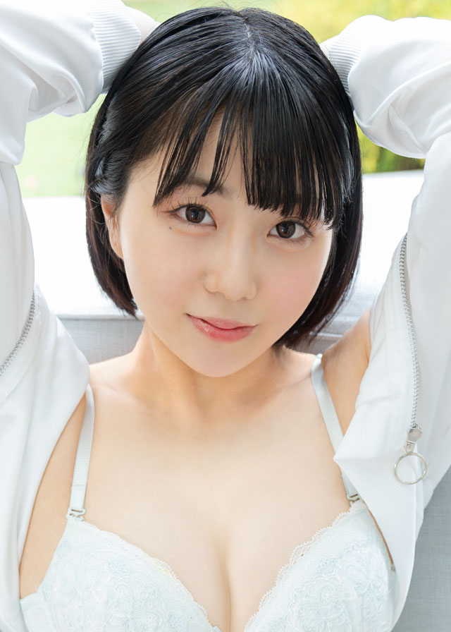 Dカップスレンダー【渡辺由梨香 33歳 AV Debut