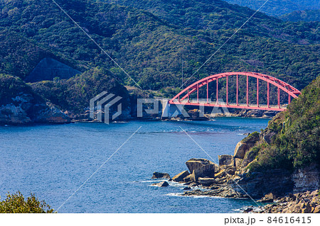 頭ヶ島大橋 【長崎県南松浦郡新上五島町】の写真素材 [84616415] - PIXTA