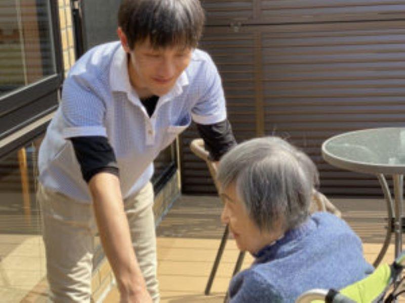 八尾市の有料老人ホーム、介護施設、高齢者向け賃貸などを探すならノムコム60→ -1ページ目