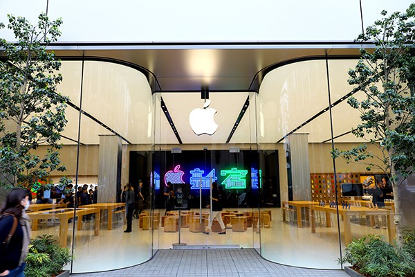 Apple Store新宿 -