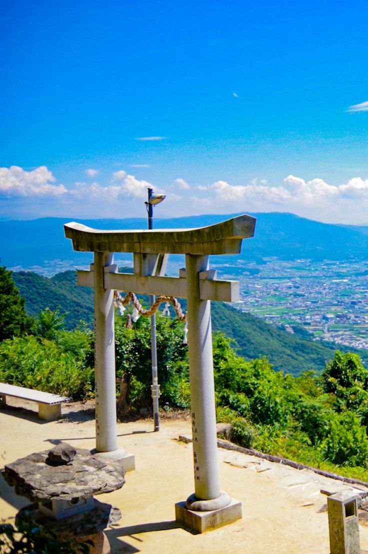 菱野温泉・天空のインフィニティ露天「雲の助」と予約制こだわりサウナ「TOJIBA」の魅力を探る｜ニフティ温泉