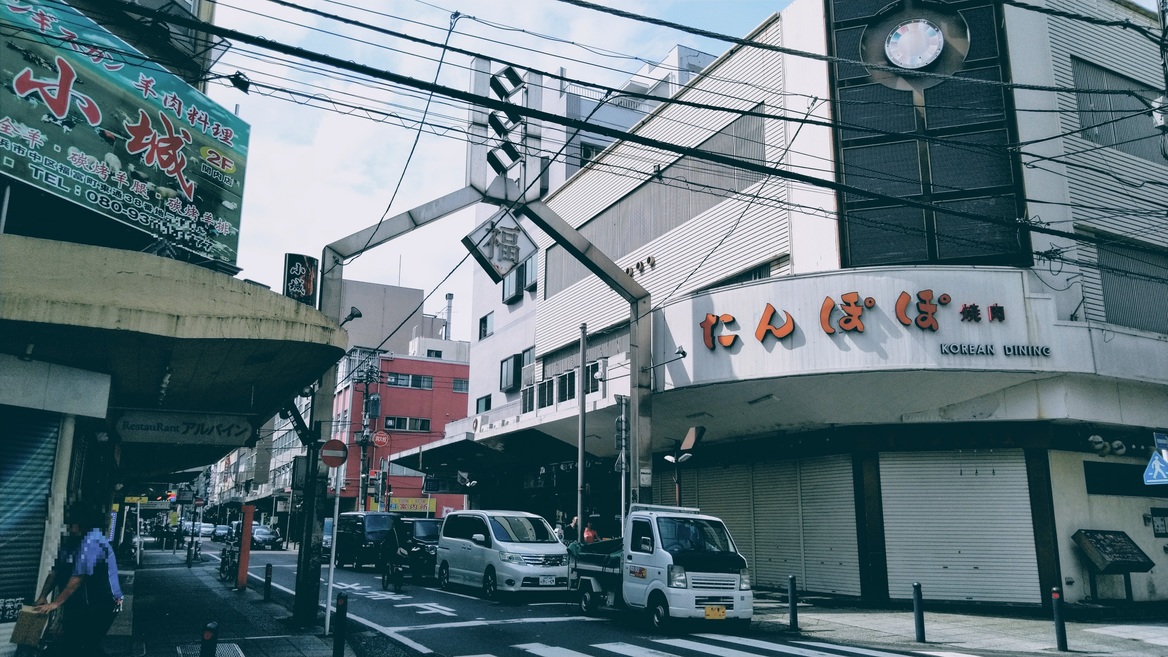 横浜曙町「親不孝通り」昭和の香りが残る街