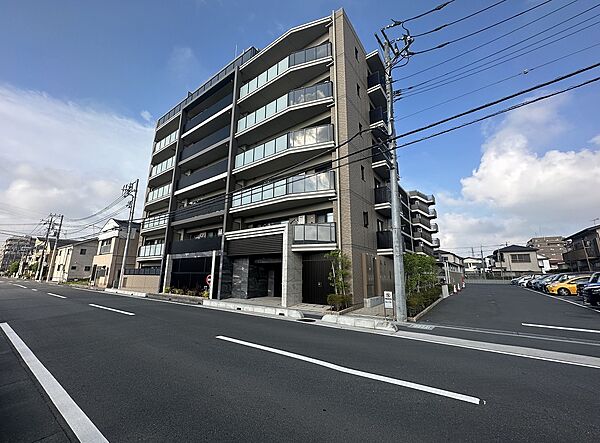 プラシード新越谷【マンション】の物件情報（埼玉県越谷市新越谷１丁目）| 越谷市・吉川市・草加市 、周辺の賃貸・売買・不動産情報なら株式会社アソシエ住まいの窓口へ！