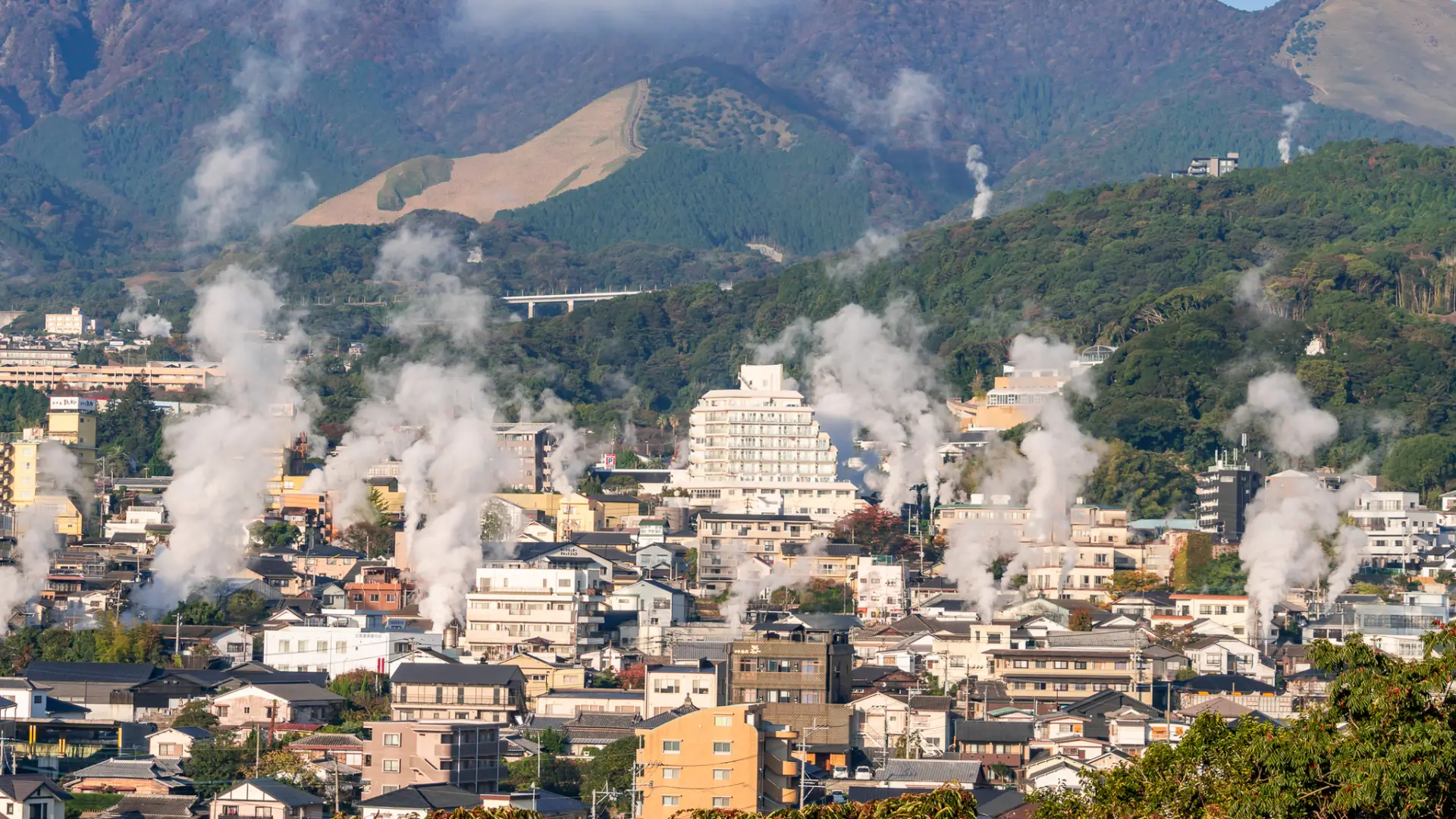 やっぱり温泉地ナンバーワンは別府かもしれない｜女ひとり温泉をサイコーにする53の方法｜永井千晴 - 幻冬舎plus