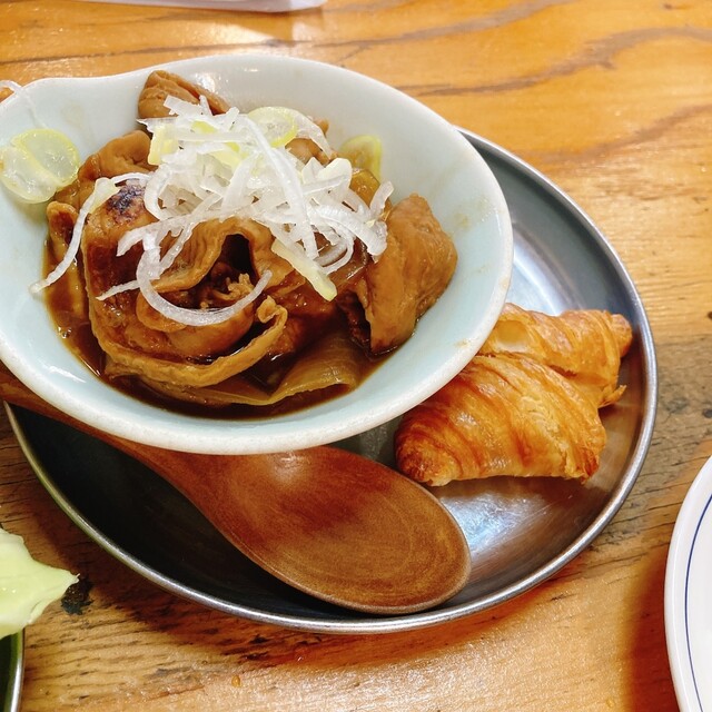 錦糸町「かね夛（かねだ）」もつ焼きでちょっと一杯！昼飲みも立ち飲みも楽しめる串焼き大衆酒場 | せんべろnet