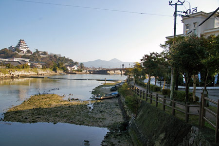 唐津（ラブホテル）唐津城を望む絶景。町田川沿い。千代田橋。 – 古今東西舎