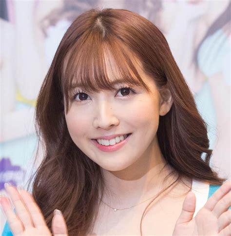 三上悠亜 もうすぐ引退だから…三上悠亜が彼女になって抜くの 毎日手伝ったげる