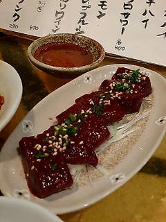 下北沢 焼肉 肉人 常に満員の店 |