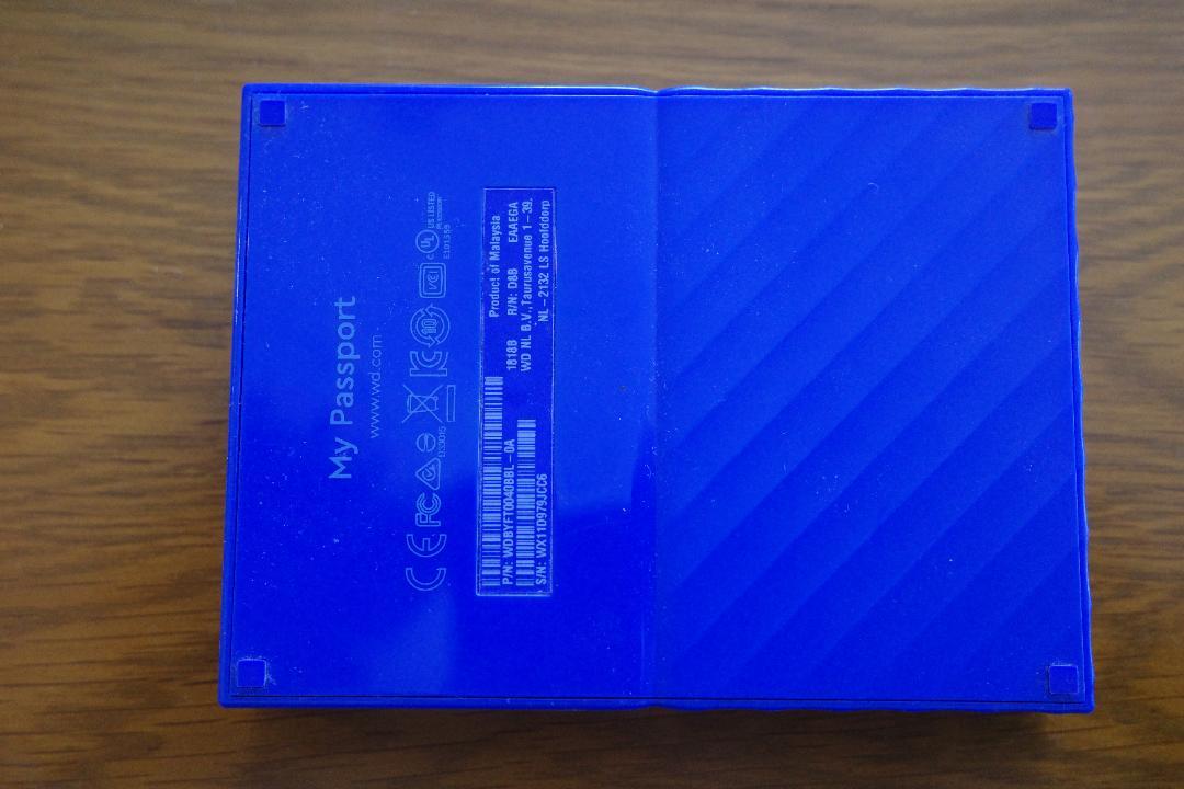 容量詐称 ふさわしい M.2 4TB SSDのジャンク