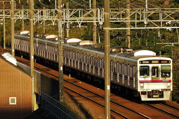 京王線の車両は？京王新線の違いとは？大手私鉄「京王電鉄」のこと | 旅と鉄道とそらまめ