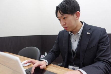 社長秘書 ｜ 舞ジョブ【芸能からの転職に特化】1分で簡単にご登録いただけます