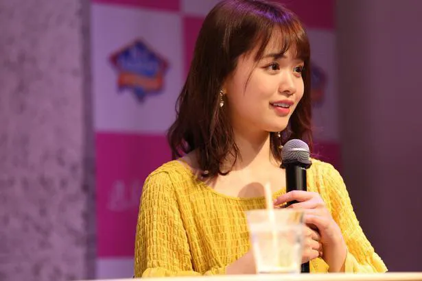 篠田麻里子、透けキャミ姿でオトナの色気……「セクシー」「素敵」と反響 | RBB TODAY