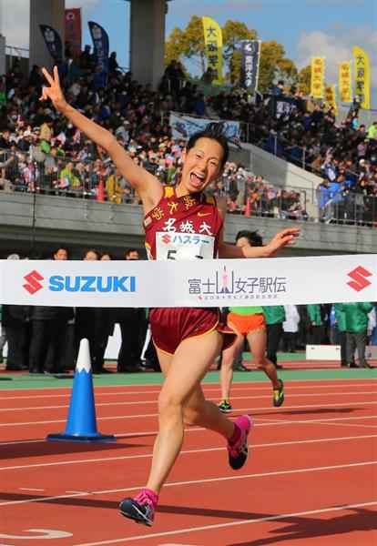 長野体育ジャーナル »  男子棒高跳び・小山範晃選手（中京大３年）大会6年ぶり5メートル台。自己ベスト5ｍ05で8月大会新2個目――長野県陸上競技選手権8月30日