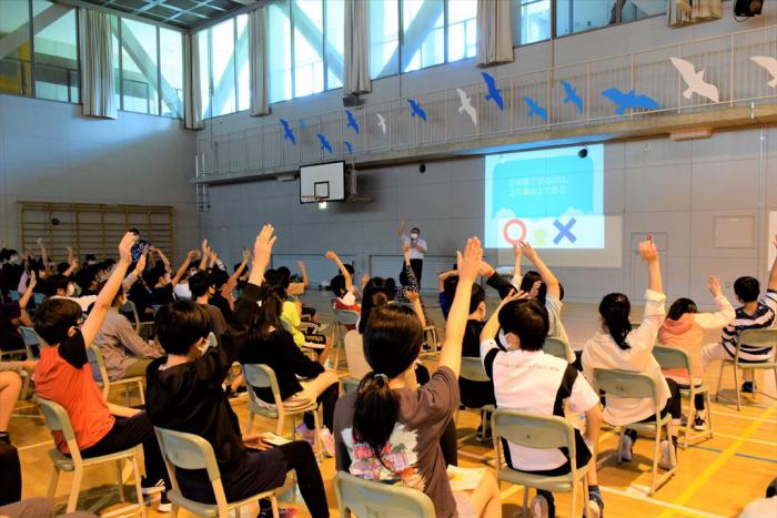 資生館小学校前停留場から資生館小学校前停留場(2022年10月09日) 鉄道乗車記録(鉄レコ・乗りつぶし) by スハフ１２（高タカ）さん |