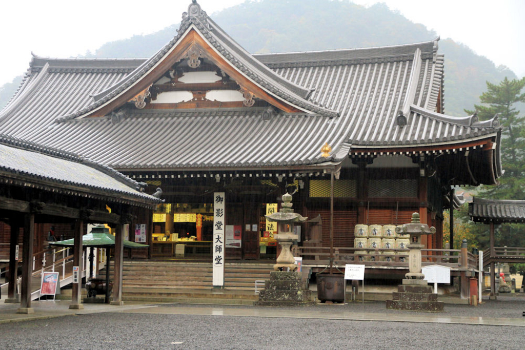 コンフォートイン善通寺インター(旧チサンイン丸亀善通寺) - 駅探