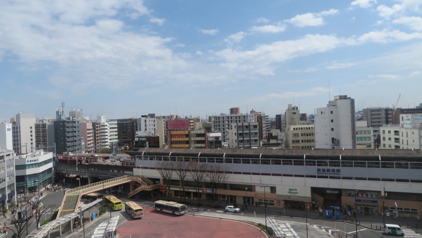 横浜市「鶴見駅」の住みやすさは？在住歴25年の私が魅力やおすすめスポットを紹介｜暮らし方から物件探し