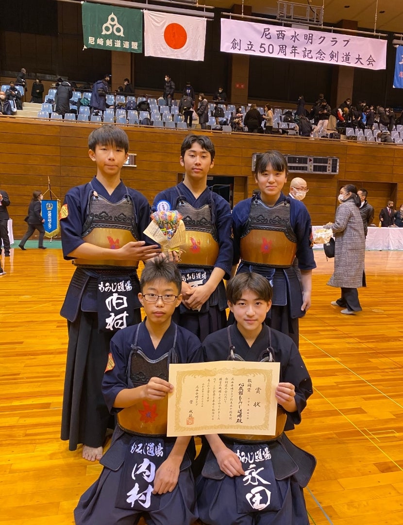 兵庫県立尼崎西高校の制服写真画像まとめ・レビュー口コミ評判・生徒の着こなし・夏服冬服詳細情報│全国中高制服グラム-全国47都道府県の中学校高等学校制服 検索口コミ-