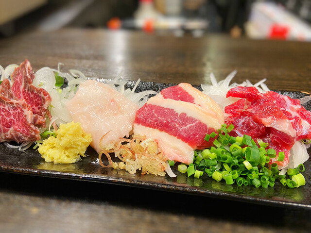 大倉山でお洒落な居酒屋で美味い馬刺しと水炊きを食べたいなら【あまね】がおすすめ。 | 横浜大倉山ショートカットとボブが得意な美容院Sum